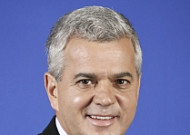 한국 떠나는 세르지오 호샤 한국GM 회장