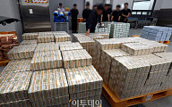 짧은 연휴에 화폐공급도 '뚝'⋯한은 순발행액 3.6조원 그쳤다