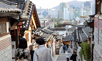 종로구, 북촌 관광시간 제한…내년부터 전세버스도 통행금지