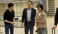 한미회담 사절단 일정 마치고 귀국⋯이재용 "일 열심히 해야죠"