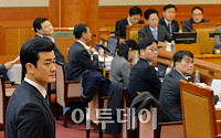 [포토]헌재 증인 출석한 '이영선 청와대 행정관'