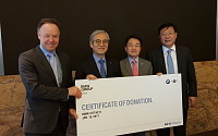 BMW그룹코리아, 독일서 전자부품연구원에 차량 기증