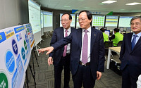 김용환 NH농협금융 회장, 전산시스템 재구축 프로젝트 점검