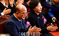 박한철 헌재소장 퇴임… 탄핵심판 '8인 재판관' 체제로