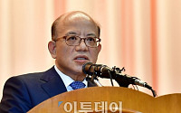 [포토] 퇴임사 하는 박한철 헌법재판소장