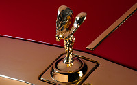 롤스로이스모터카, 회사 역사상 가장 비싼 차 만든다… 팬텀 2대 순금 장식