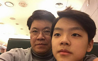 장제원, ‘고등래퍼’ 아들 장용준 ‘성매매’ 논란에 바른정당 대변인 사퇴