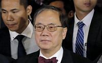 도널드 창 전 홍콩 행정장관, 직권남용에 20개월 징역형