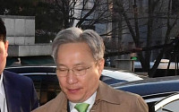 [포토] 탄핵 심판 선고일, 출근하는 강일원 재판관