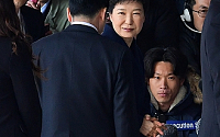 [포토] 박근혜 전 대통령, 씁쓸한 표정