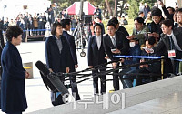 [포토]취재진 질문은 받지만 '대답없는 박 전 대통령'