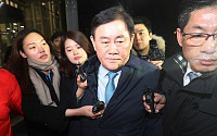 한국당, 최경환ㆍ원유철ㆍ이우현 수사에 ‘찬물‘ … ‘정치 보복’ 반발하면서도 파장 ‘촉각’
