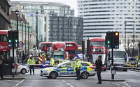 런던 테러 용의자, 52세 영국인 칼리드 마수르