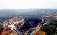 SK건설, 라오스 수력발전소 10억 톤 규모 세남노이 댐 완공