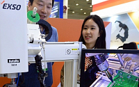 [포토] 납땜도 로봇으로 하는 시대…2017 한국전자제조산업전