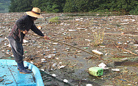 [포토]'한국 3번째 규모 호수 ,쓰레기장 되다'