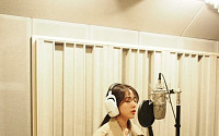 채수빈, ‘역적’ OST 녹음 현장 공개…연기+노래 “못 하는 게 뭐야?”