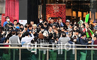 [포토] 안철수 대선후보 등장, 강남역 일대 마비