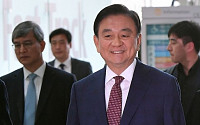 홍석현 특사, 트럼프 면담…문 대통령 친서 전달