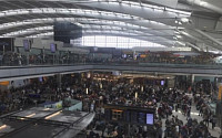 영국 브리티시항공, IT 시스템 고장으로 운항 차질...승객 수천명 발 묶여