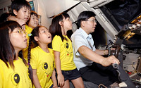아시아나, 어린이 초청 항공기 시뮬레이션 행사