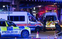 영국 런던브리지서 차량테러, 20여명 사상…외교부 &quot;아직까지 우리 국민 피해는 없어&quot;