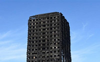英 경찰 &quot;런던 화재 참사로 최소 79명 사망&quot;