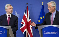영국 vs. EU, 세기의 협상 개시…핵심 쟁점은 ‘이혼합의금’