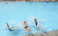[포토] 8월 27일까지 한강 수영장 매일 개장