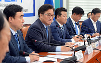 우원식 “자유한국당 뺀 추경 절차 안 되도록 협조해 달라”