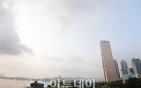 [일기예보] 오늘 날씨, 전국 구름 많고 남부 일부 비 '폭염 기승'…'서울 낮 32도' &quot;미세먼지 보통&quot;