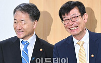 [포토] 박능후-김상조 '밝게 웃으며