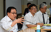 [포토] SW기업 만난 유영민 장관