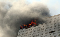 [포토]부산 해운대 불길 치솟은 고층 아파트
