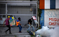혼돈의 베네수엘라...美 기업들 탈출 러시