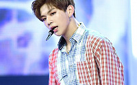 [BZ포토] 워너원 강다니엘, 살아난 턱선