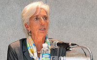 [포토] 인사말하는 크리스틴 라가르드 IMF 총재