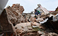 멕시코, 100년 래 최고 지진…규모 8.1 지진으로 최소 58명 사망