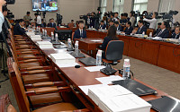 [포토] 텅 비어있는 자유한국당 자리