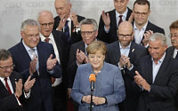 독일 메르켈 총리, 4연임 성공…득표율 32.9%로 예상보다 저조