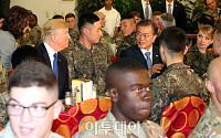 [포토]한-미 정상 '점심은 병사식당에서'