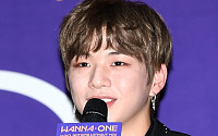 [BZ포토] 워너원 강다니엘, '워너블에게 더 좋은 무대 보여드릴 것'