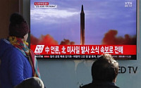 문재인 대통령, 美 트럼프와 북한 미사일 관련 통화