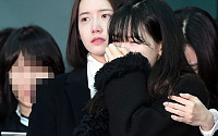 [BZ포토] 소녀시대 윤아-태연, 슬픈 이별의 눈물
