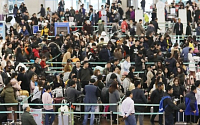 인천공항, 안개로 이틀간 900여편 운항 차질ㆍ불만 폭주