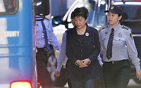 박근혜 재판 기업총수 13명 증인 채택