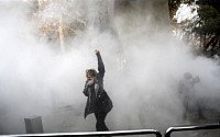 이란 反 정부 시위에 12명 사망