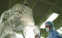 큐렉소, 美 기업과 인공관절 수술 로봇 2대 공급 계약