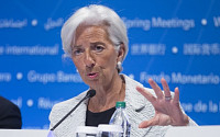 IMF “美 트럼프 감세, 단기적 효과일 뿐”