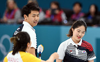 [평창 동계올림픽] 컬링 믹스더블 '이기정-장혜지', 중국에 연장 혈투 끝에 아쉬운 '패배'